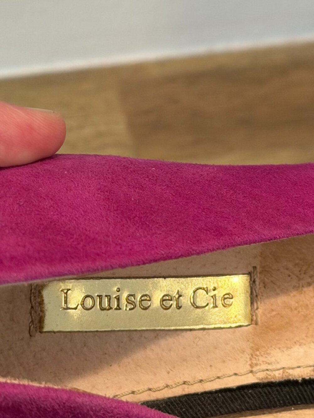 Louise et Cie Purple Suede Pointed Toe Flats Size 7.5 Black Accent - Picture 5 of 7